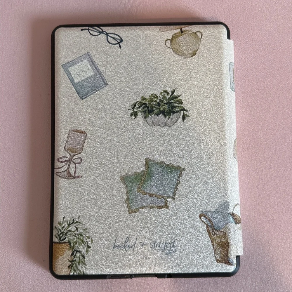 Homebody Decorative Tablet Case - Cream Illustrated Design